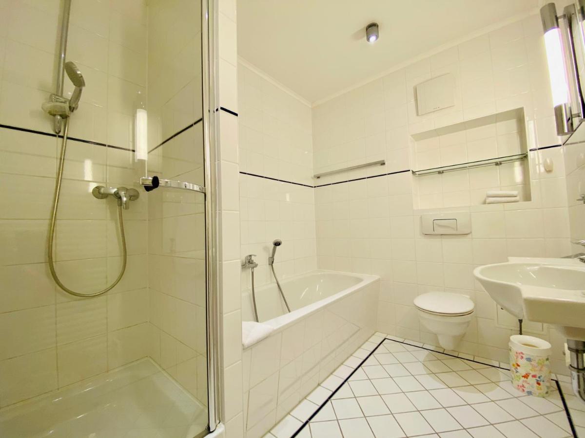 Haus Kastell - Suite Strandglueck Heringsdorf  Buitenkant foto