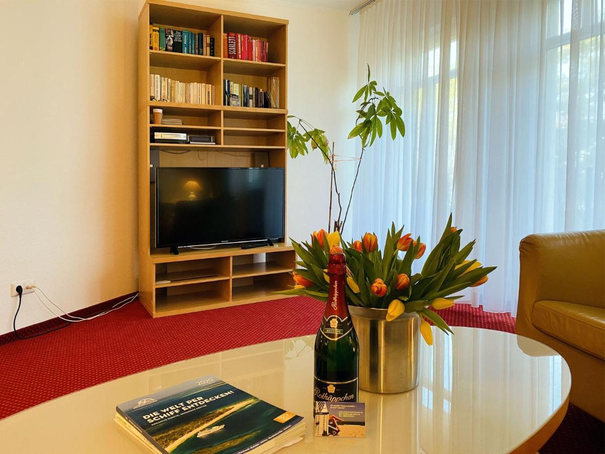 Haus Kastell - Suite Strandglueck Heringsdorf  Buitenkant foto