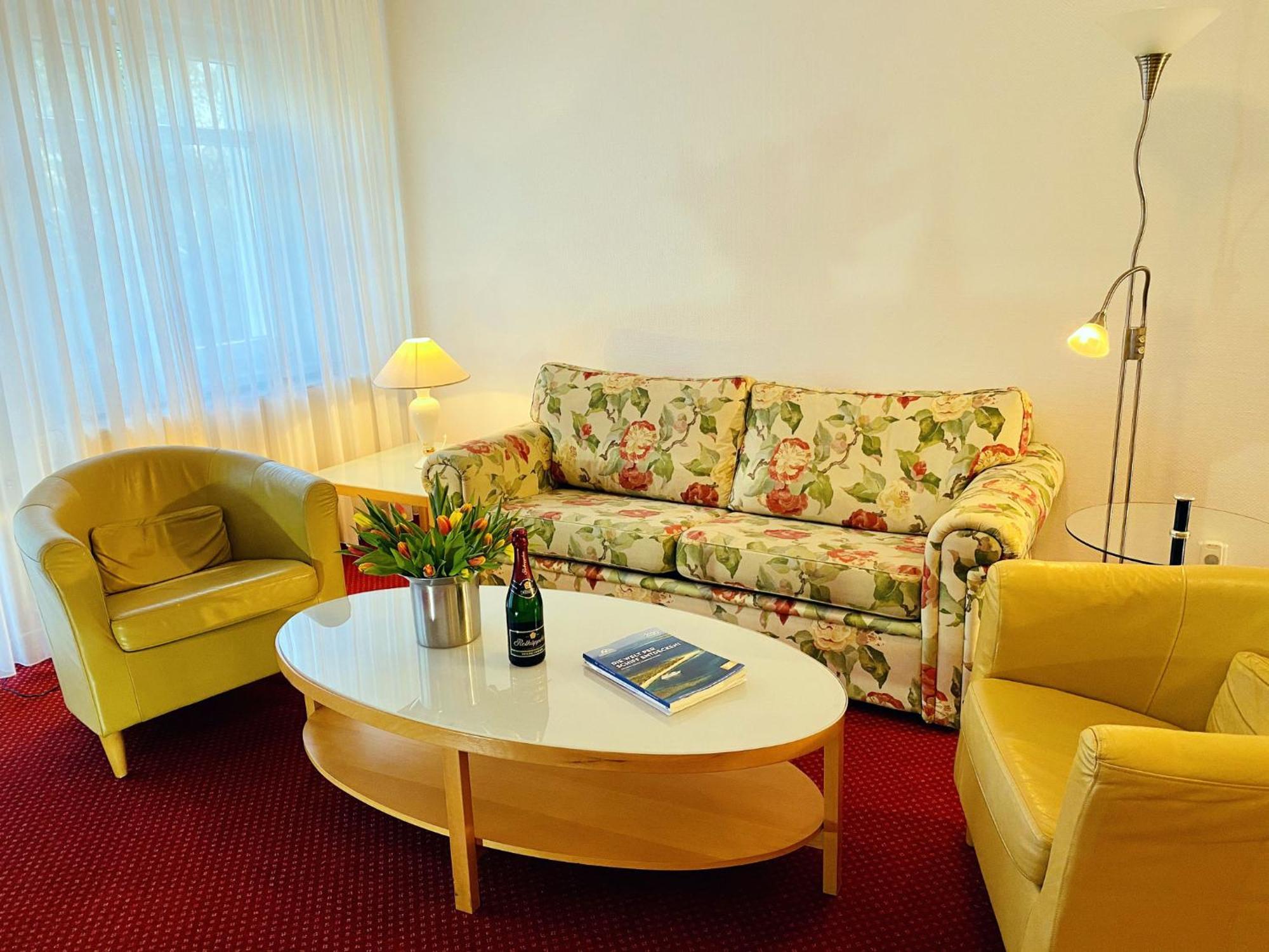 Haus Kastell - Suite Strandglueck Heringsdorf  Buitenkant foto