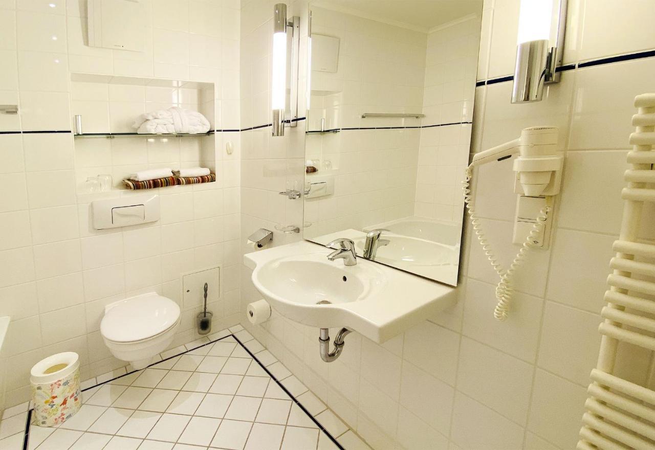 Haus Kastell - Suite Strandglueck Heringsdorf  Buitenkant foto